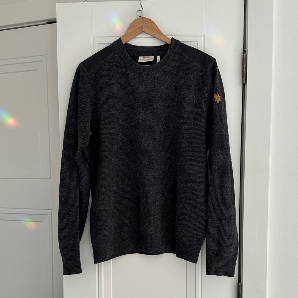 Fjallraven Men's Dark Gray Wool Sörmland Crewneck Sweater